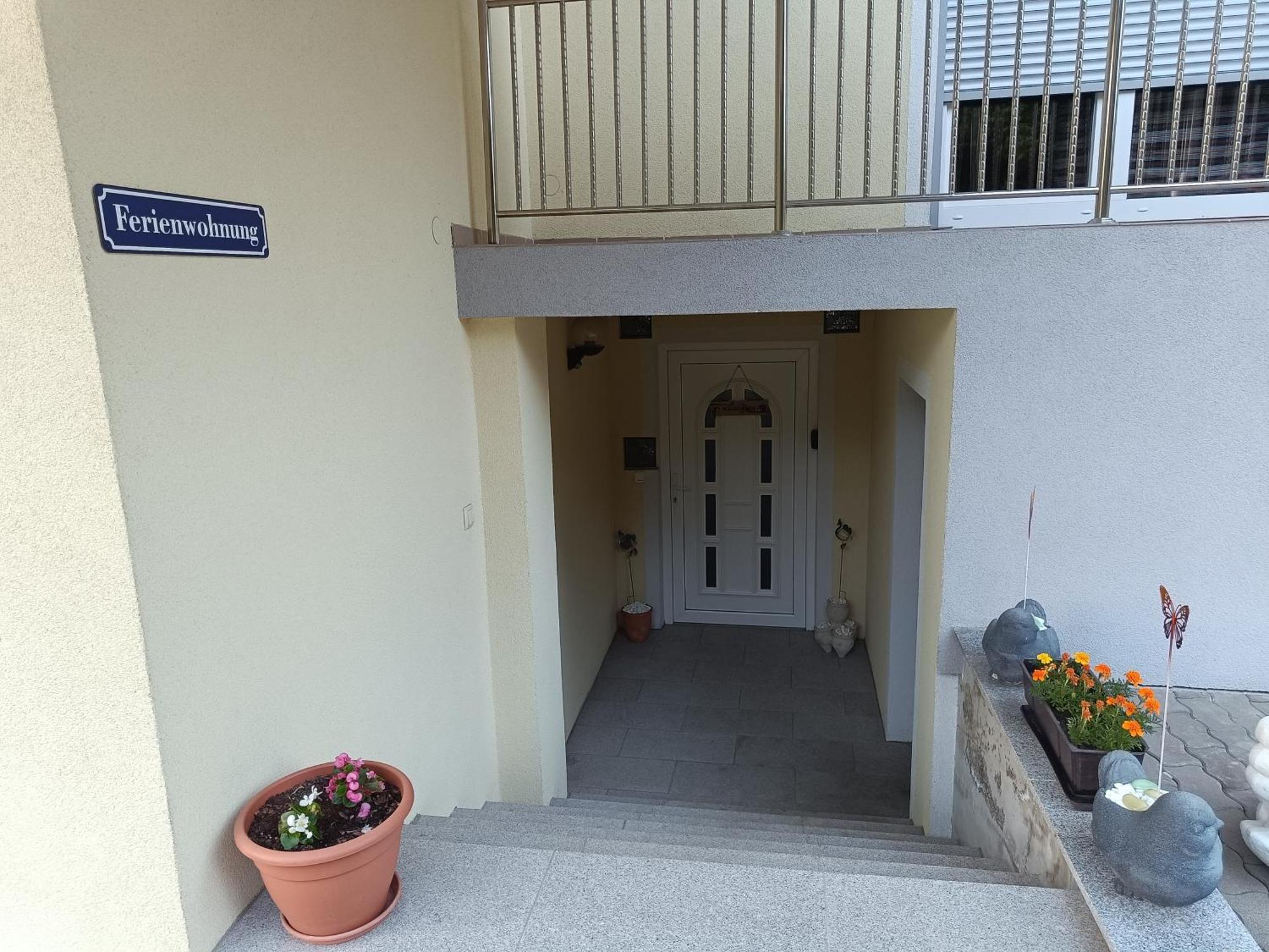 Ella Ferienwohnung Arnoldstein Exterior foto